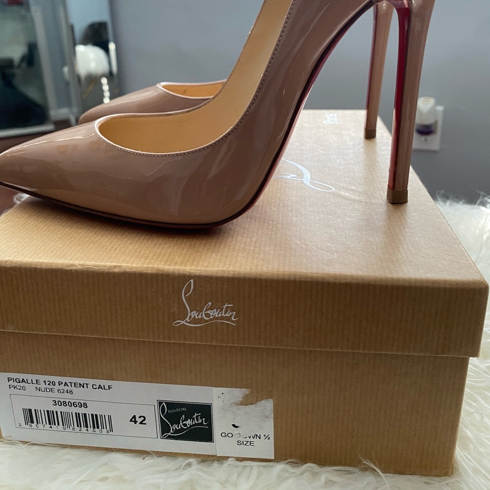 Pigalle Christian Loubs